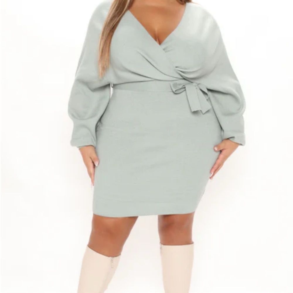 Fashion Nova Jade Long Sleeve Wrap Dress